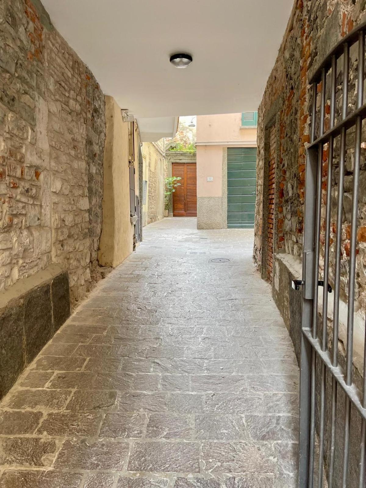 Calicantus Apartments Atena Como Kültér fotó