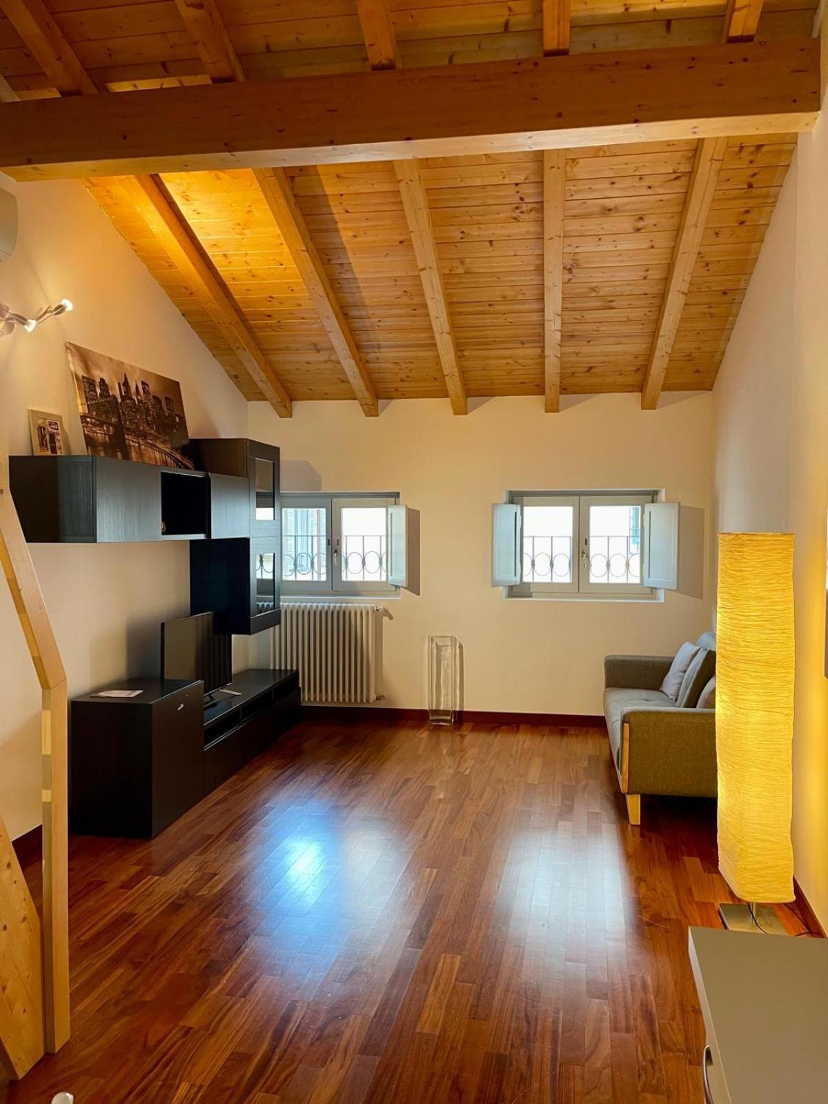 Calicantus Apartments Atena Como Kültér fotó